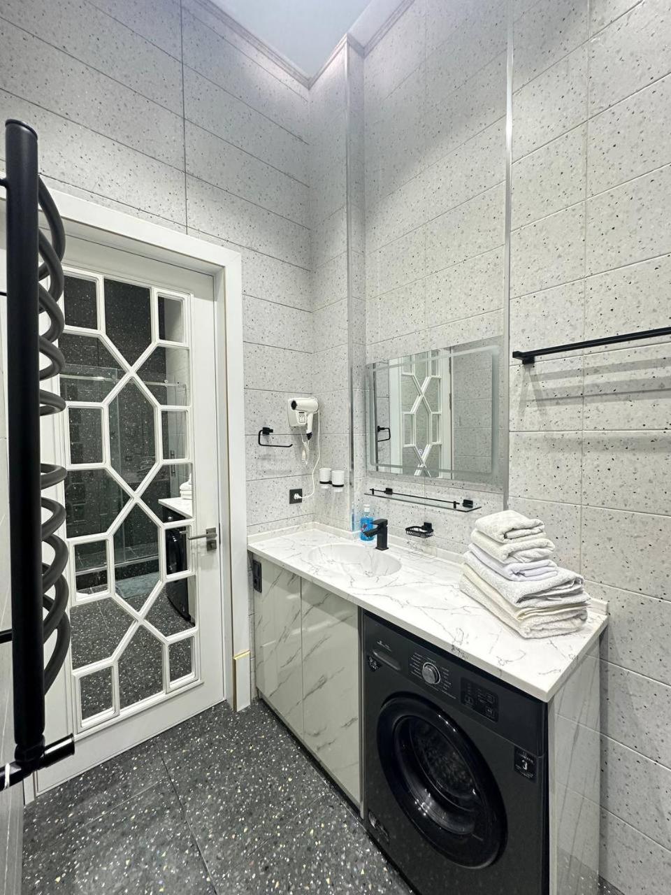 Бульвар Ташкент Сити Apartamento Exterior foto